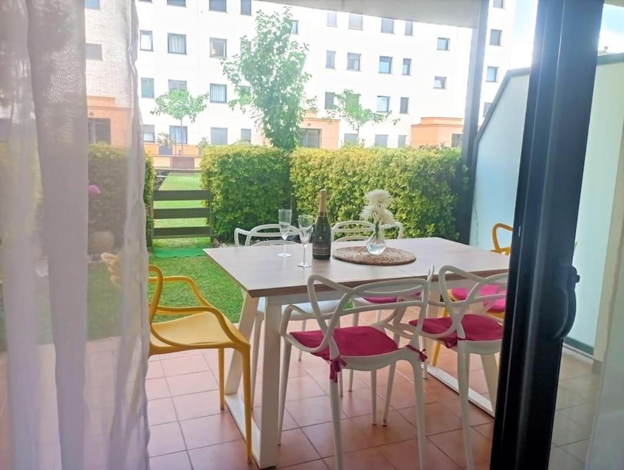 Apartamento En Primera Linea De Mar Roses Zewnętrze zdjęcie