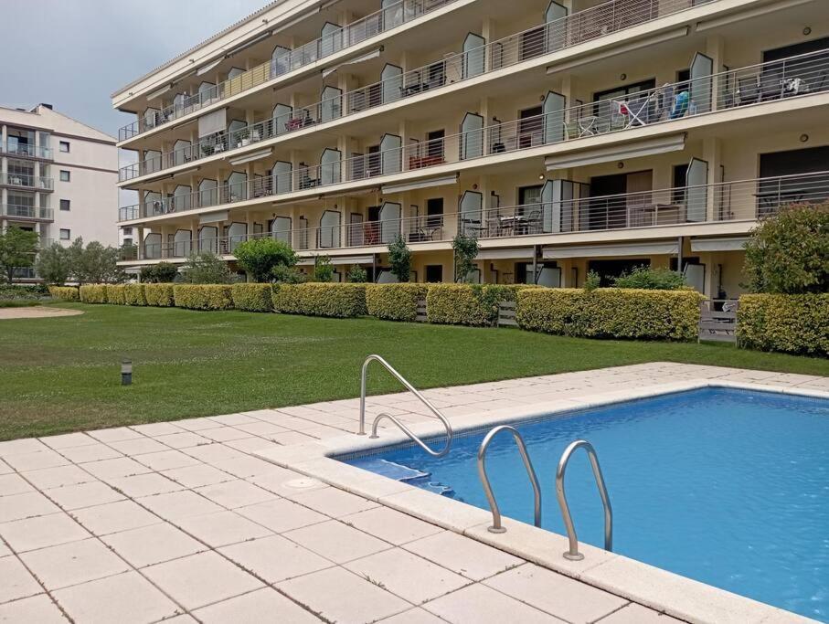 Apartamento En Primera Linea De Mar Roses Zewnętrze zdjęcie