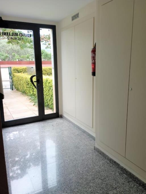 Apartamento En Primera Linea De Mar Roses Zewnętrze zdjęcie